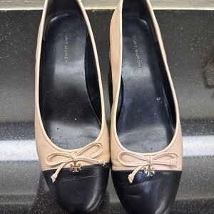 Tory Burch Women's Black and Tan heels